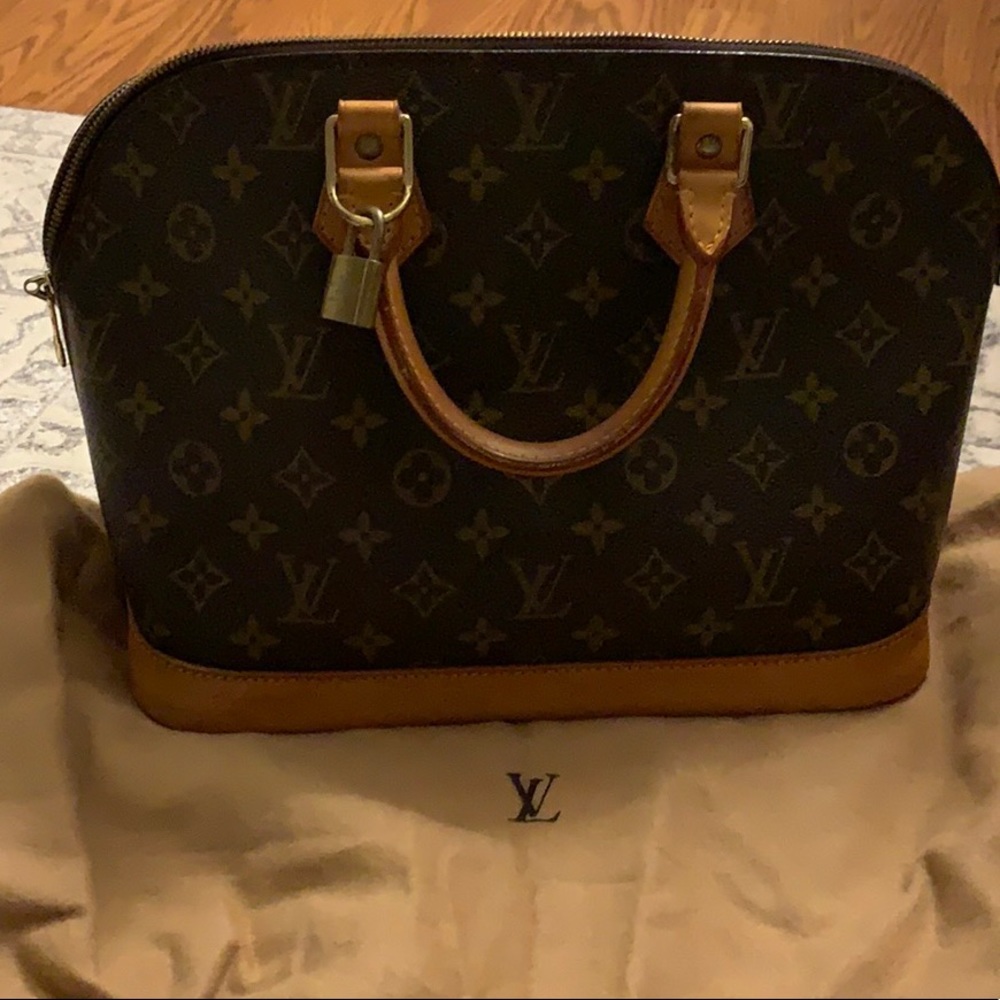 LV Alma MM